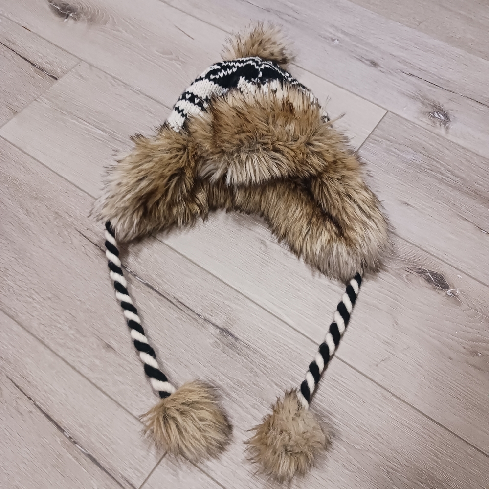 American Eagle Outfitters Kids Faux Fur Hat - Black and Brown